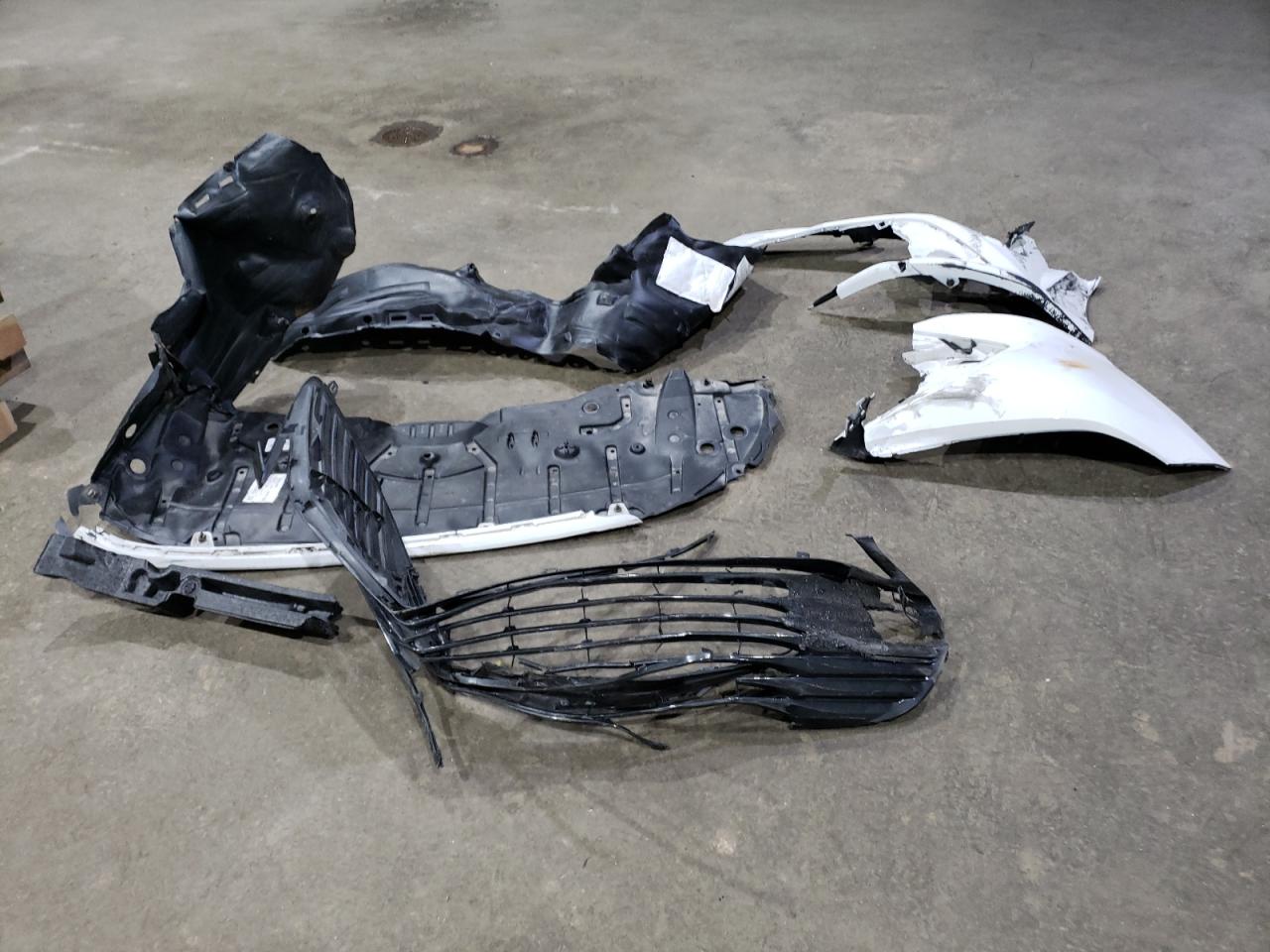 2019 Toyota Camry VIN 4T1B11HK0KU240772 Copart auction photo, front end / minor dent/scratches damage thumbnail 12