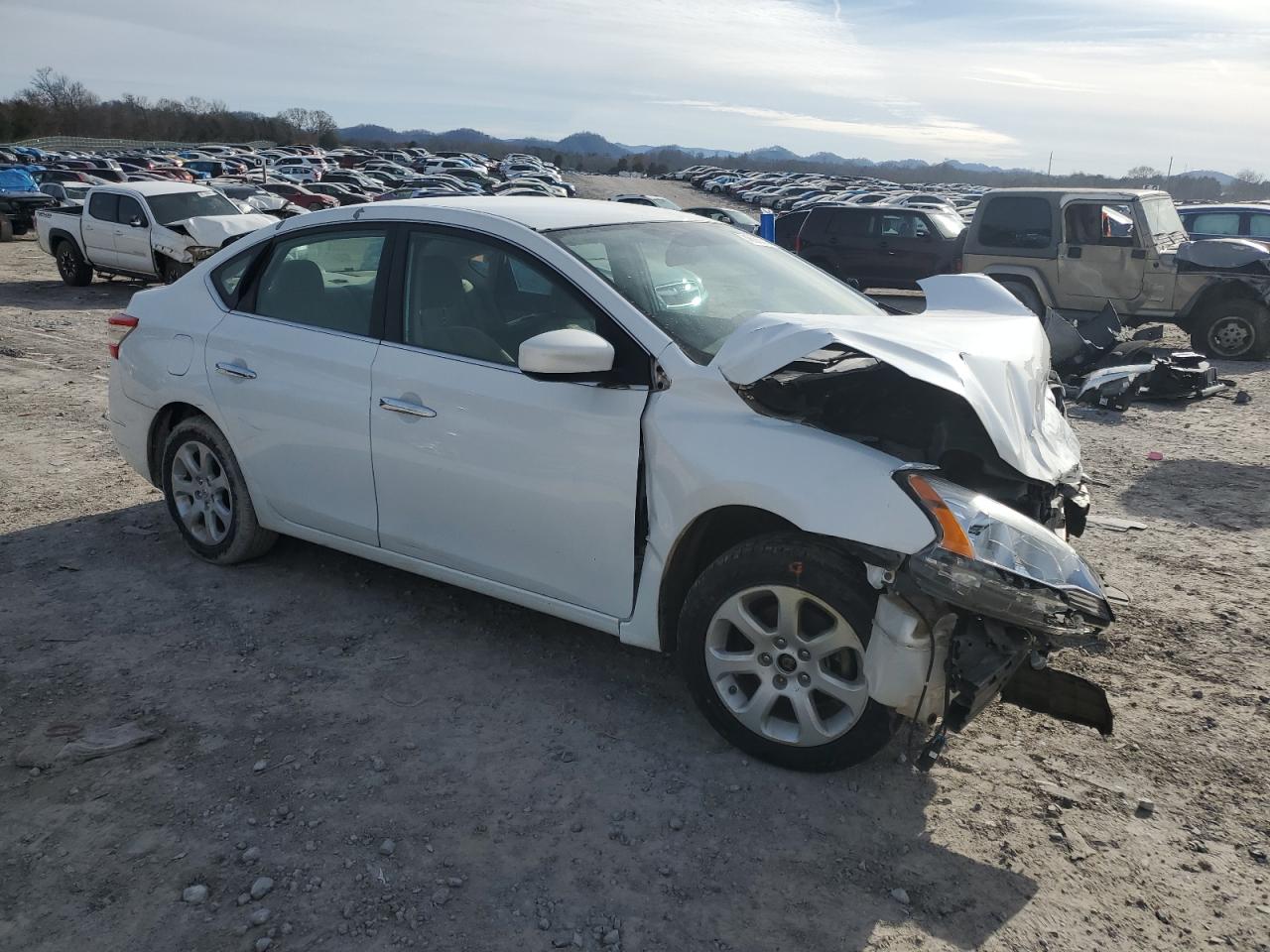 2014 Nissan Sentra VIN 3N1AB7AP3EY337961 Copart auction photo, front end damage thumbnail 4