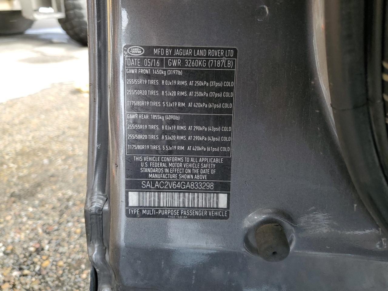 2016 Land Rover LR4 VIN SALAC2V64GA833298 Copart auction photo, minor dent/scratches damage thumbnail 13
