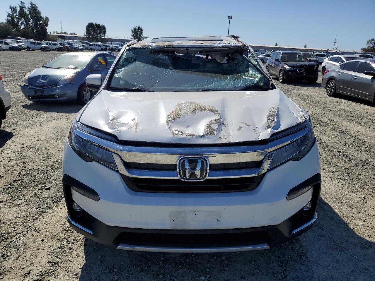 2021 Honda Pilot VIN 5FNYF5H91MB015535 Copart auction photo, all over damage thumbnail 5