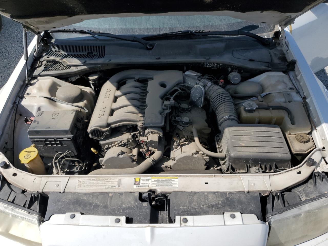 2010 Chrysler 300 VIN 2C3CA5CVXAH255626 Copart auction photo, mechanical / side damage thumbnail 11
