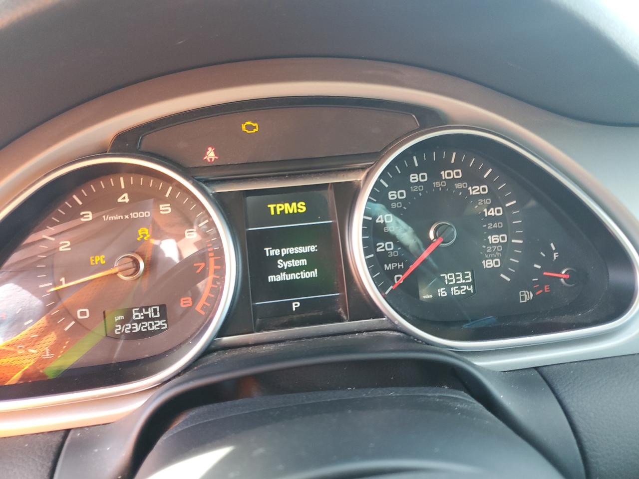 2015 Audi Q7 VIN WA1LGAFEXFD032791 Copart auction photo, front end / minor dent/scratches damage thumbnail 9