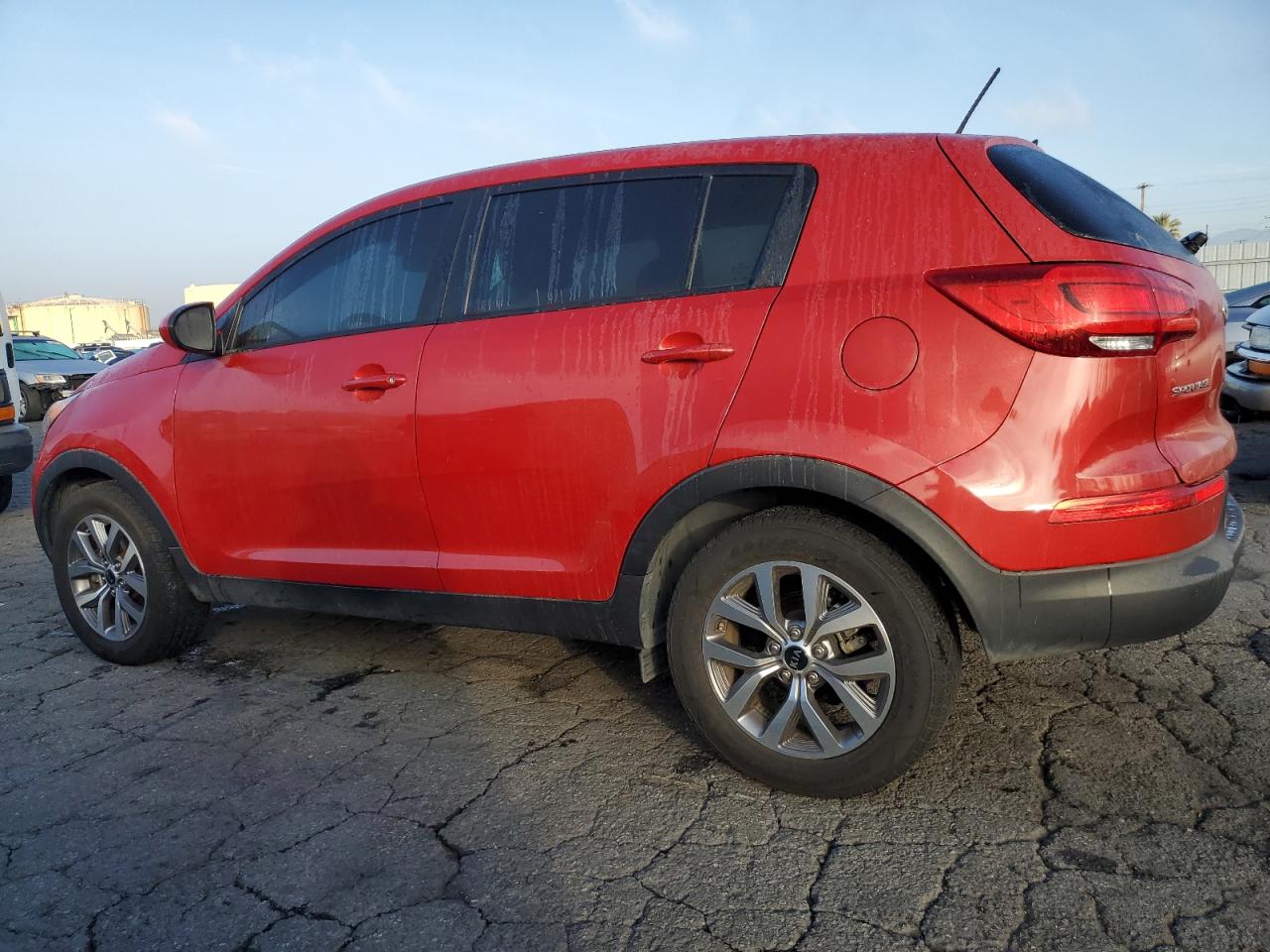 2014 KIA Sportage VIN KNDPB3ACXE7561436 Copart auction photo, minor dent/scratches damage thumbnail 2