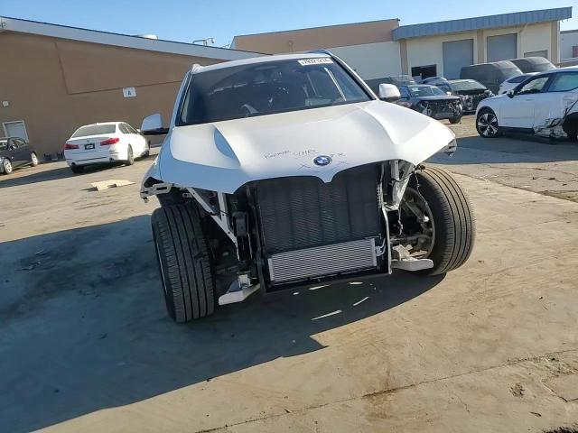 2022 BMW X5 VIN 5UXCR6C09N9K18425 Copart auction photo, front end / rear end damage thumbnail 11