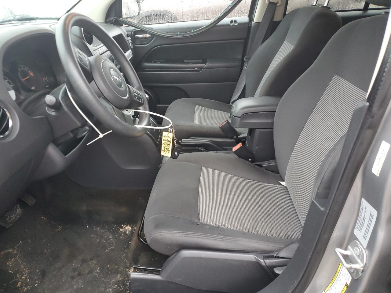 2016 Jeep Compass VIN 1C4NJDBB0GD782764 Copart auction photo, front end / rear end damage thumbnail 7