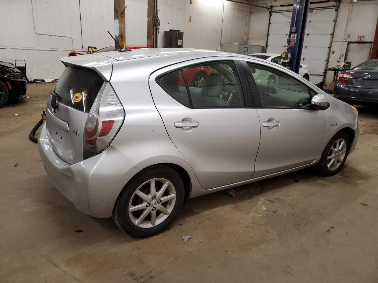 2012 Toyota Prius VIN JTDKDTB39C1024558 Copart auction photo, front end / rear end damage thumbnail 3