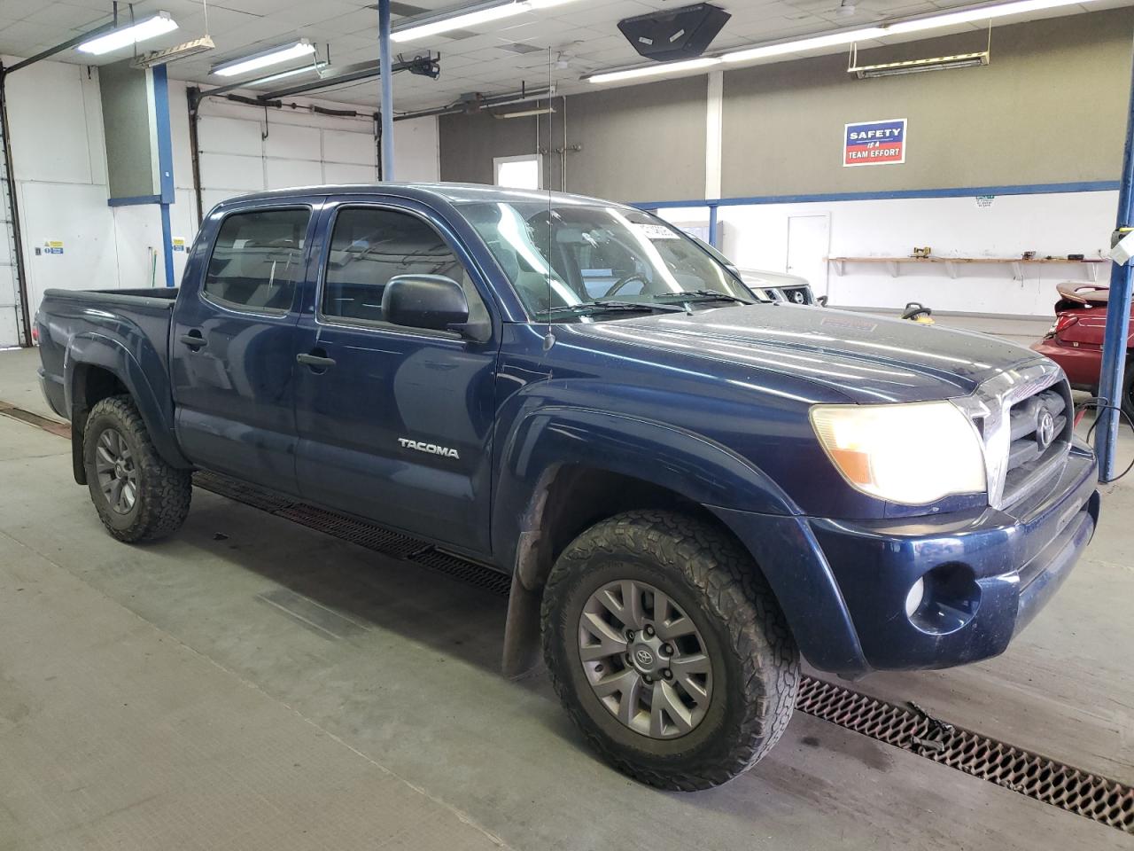 2006 Toyota Tacoma VIN 5TELU42N26Z238040 Copart auction photo, undercarriage damage thumbnail 4