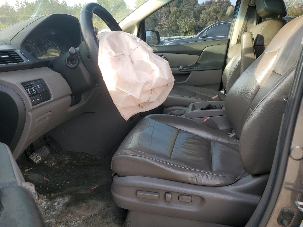 2012 Honda Odyssey VIN 5FNRL5H90CB052295 Copart auction photo, front end / side damage thumbnail 7