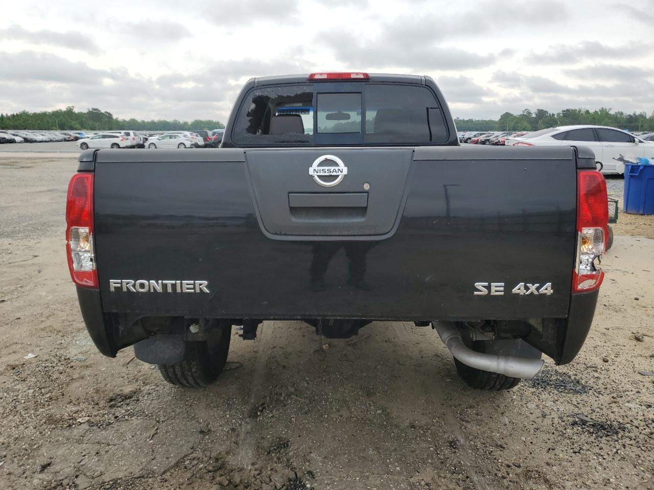 2007 Nissan Navara (Frontier) VIN 1N6AD06W27C434723 Copart auction photo, vandalism damage thumbnail 6