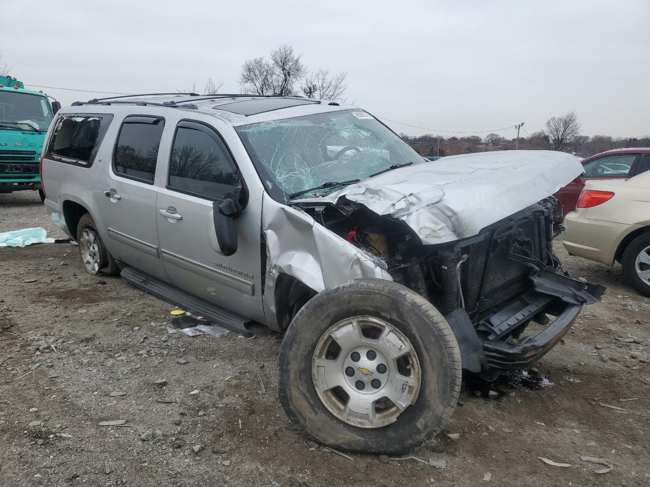 2011 Chevrolet Suburban VIN 1GNSKJE38BR320667 Copart auction photo, all over damage thumbnail 4