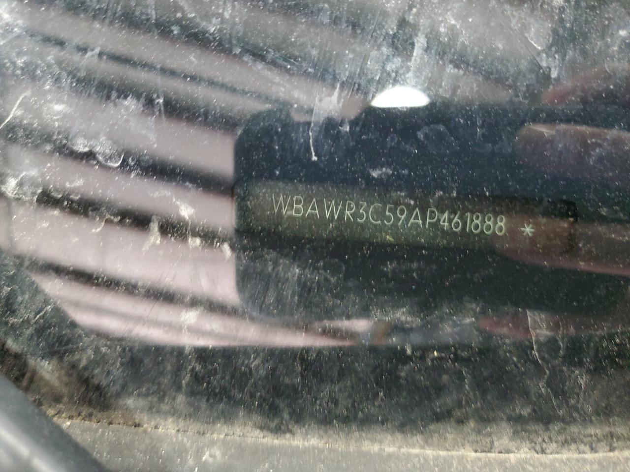2010 BMW 3er VIN WBAWR3C59AP461888 Copart auction photo, side / undercarriage damage thumbnail 14