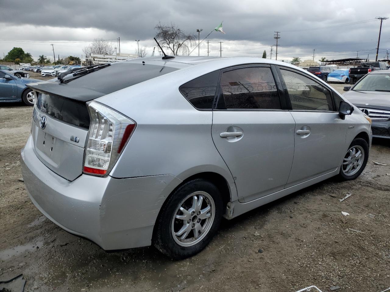 2011 Toyota Prius VIN JTDKN3DU8B1462019 Copart auction photo, front end / rear end damage thumbnail 3