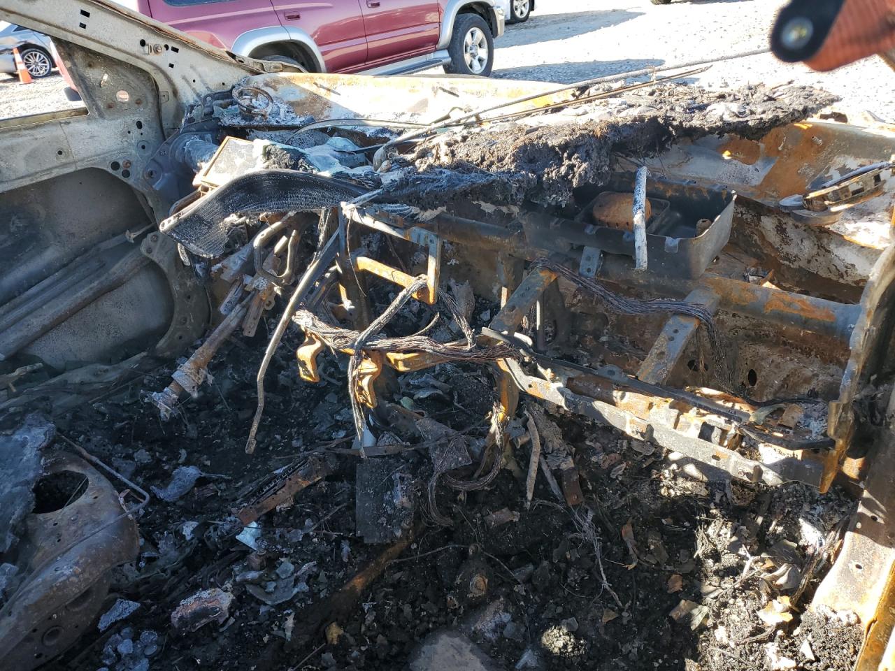 2016 Chrysler 200 VIN 1C3CCCBG7GN137924 Copart auction photo, burn / replaced vin damage thumbnail 8