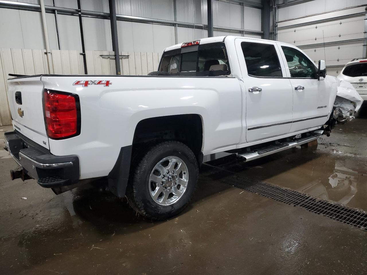 2015 Chevrolet Silverado VIN 1GC1KWEG8FF160110 Copart auction photo, rollover damage thumbnail 3