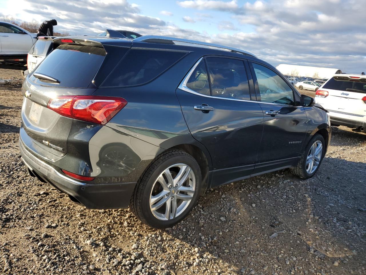 2019 Chevrolet Equinox VIN 2GNAXYEX9K6239407 Copart auction photo, front end / side damage thumbnail 3