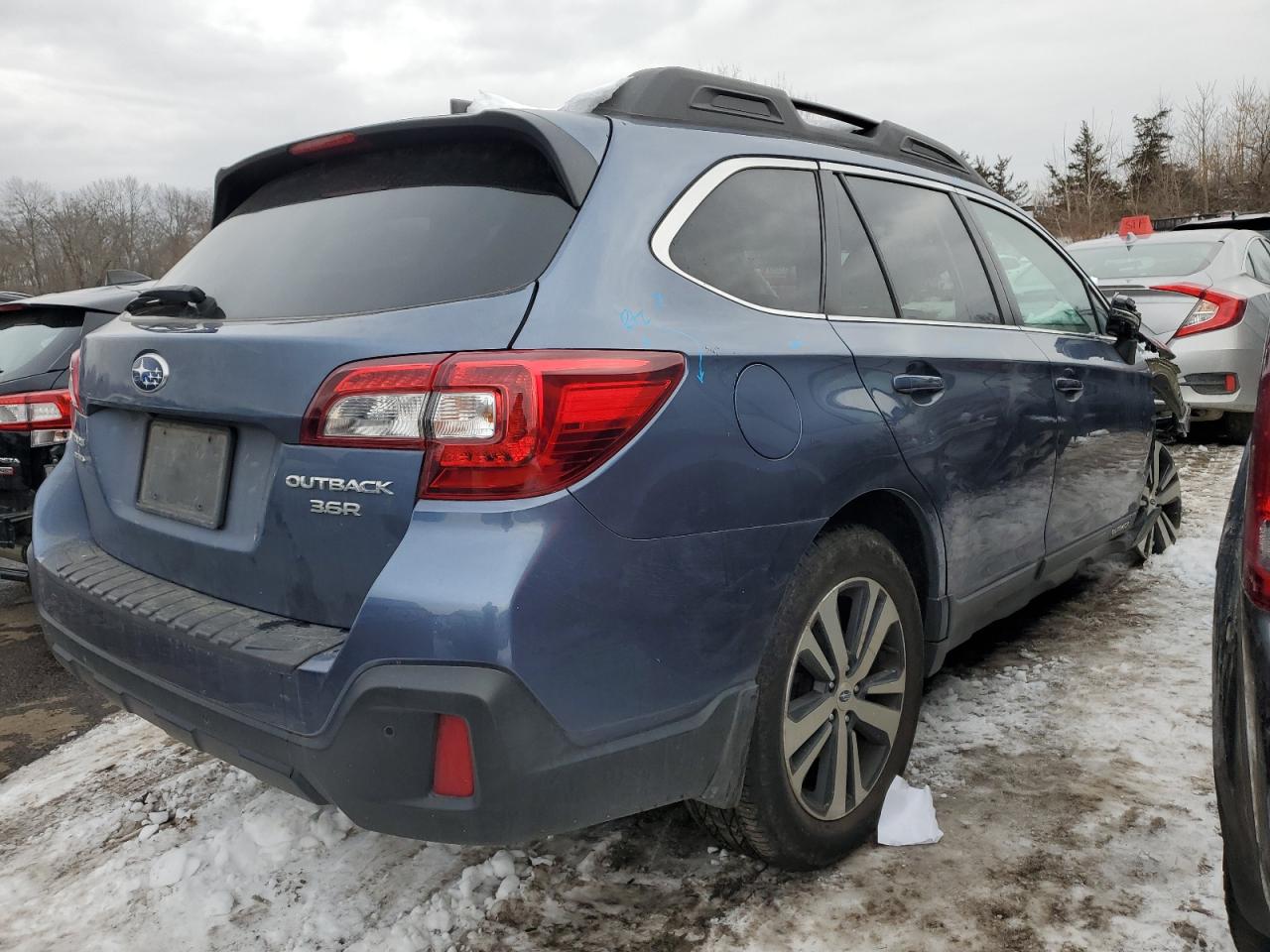 2018 Subaru Outback VIN 4S4BSENC5J3393265 Copart auction photo, front end / undercarriage damage thumbnail 3
