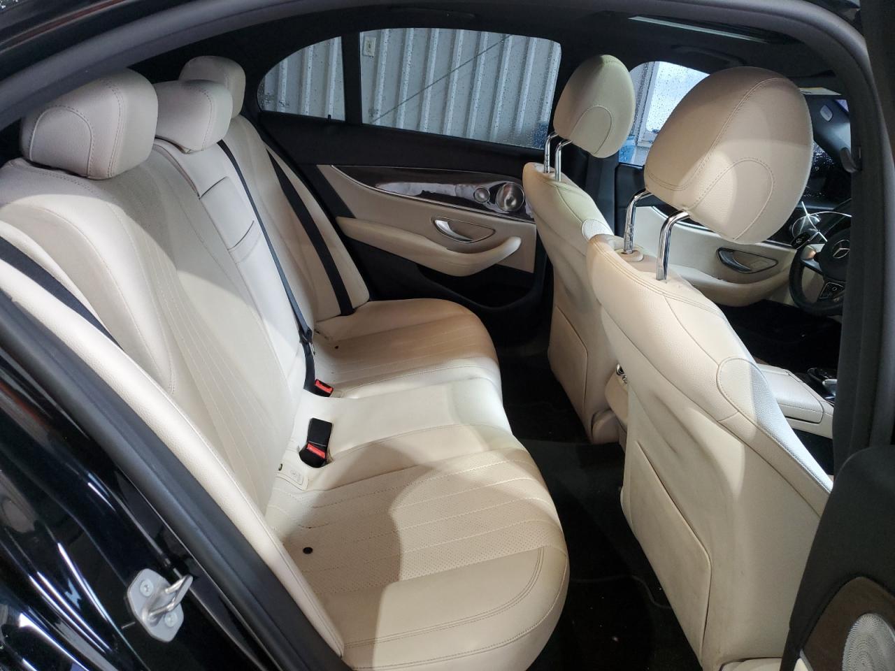 2018 Mercedes-Benz E-klasse VIN WDDZF4JBXJA374002 Copart auction photo, rear end / minor dent/scratches damage thumbnail 10
