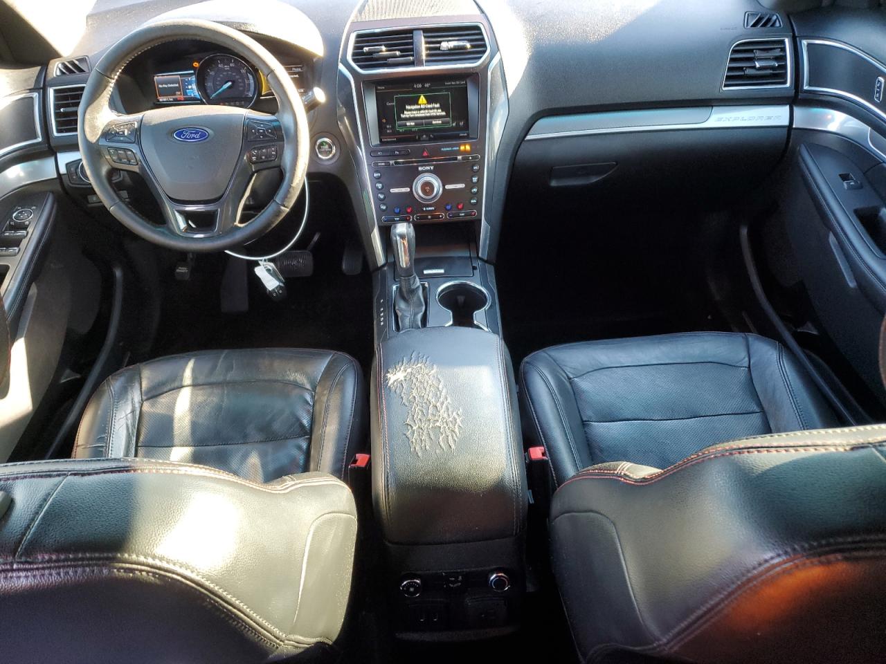 2016 Ford Explorer VIN 1FM5K8GT1GGA02335 Copart auction photo, minor dent/scratches damage thumbnail 8