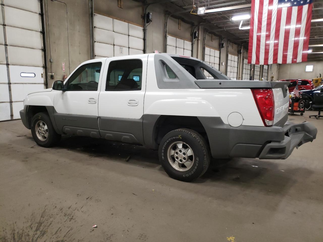 2002 Chevrolet Avalanche VIN 3GNEC13T52G283591 Copart auction photo, all over / vandalism damage thumbnail 2