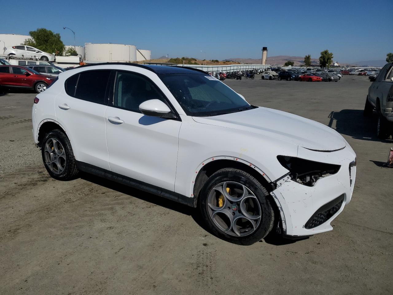 2019 Alfa Romeo Stelvio VIN ZASPAKAN7K7C32114 Copart auction photo, all over / rear end damage thumbnail 4