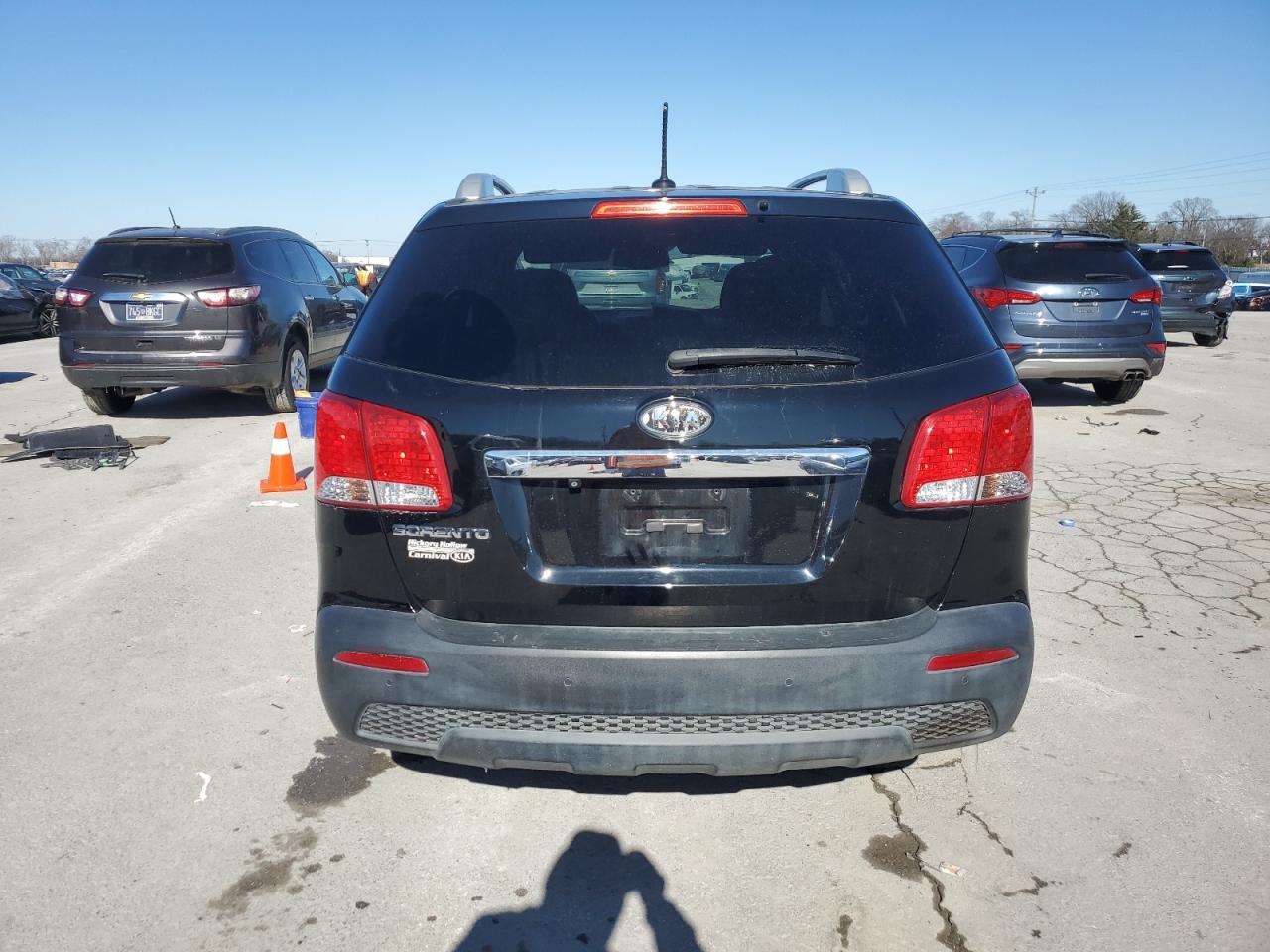 2011 KIA Sorento VIN 5XYKT3A18BG122594 Copart auction photo, front end damage thumbnail 6