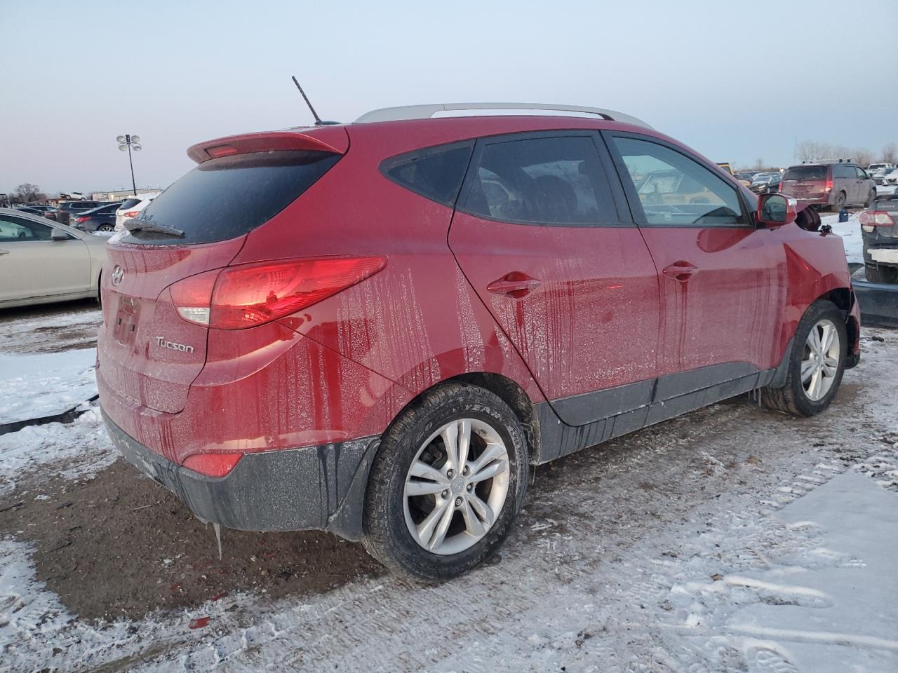2013 Hyundai Tucson VIN KM8JU3AC1DU640358 Copart auction photo, front end / minor dent/scratches damage thumbnail 3