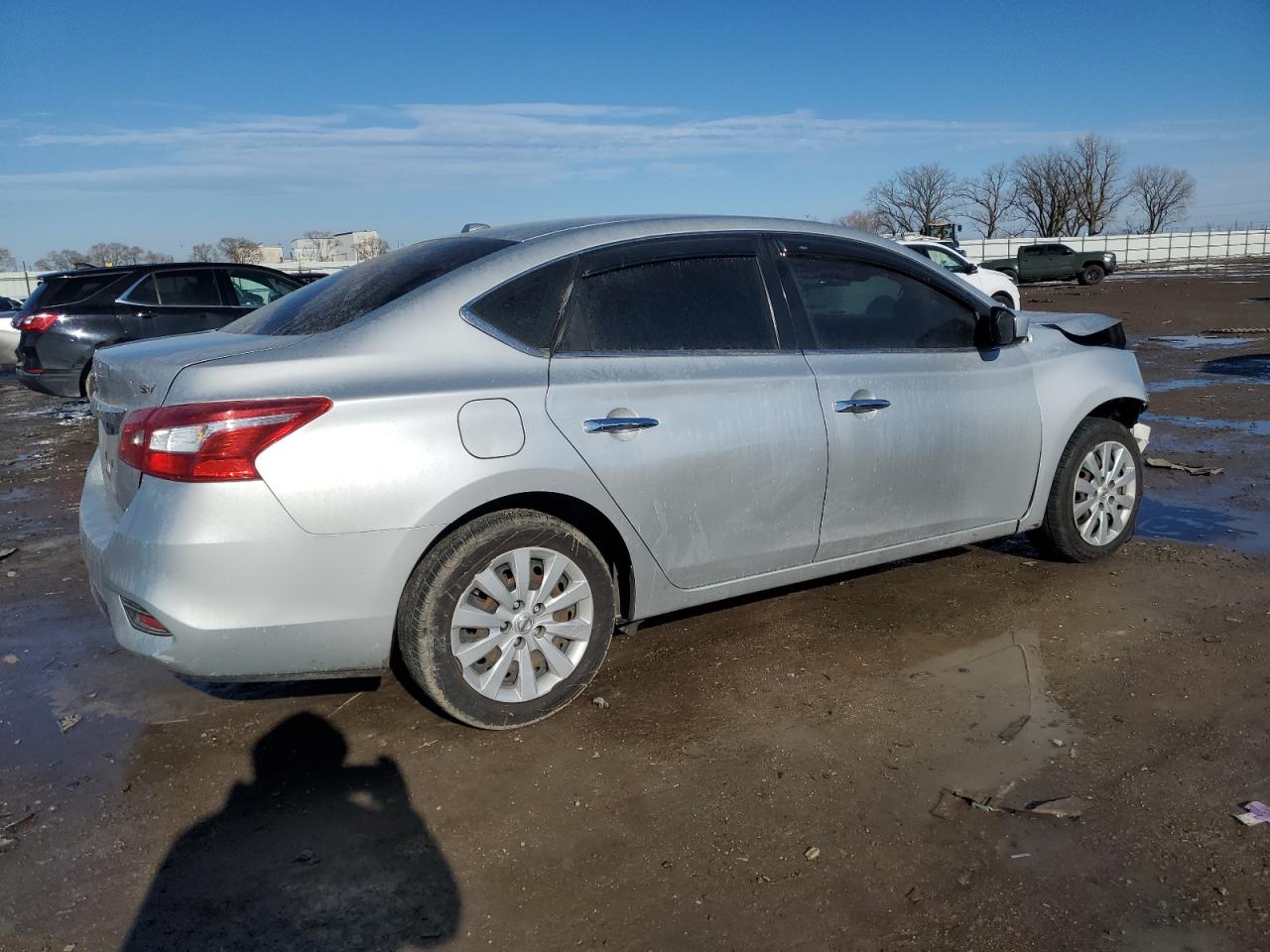 2017 Nissan Sentra VIN 3N1AB7AP5HL654142 Copart auction photo, front end damage thumbnail 3