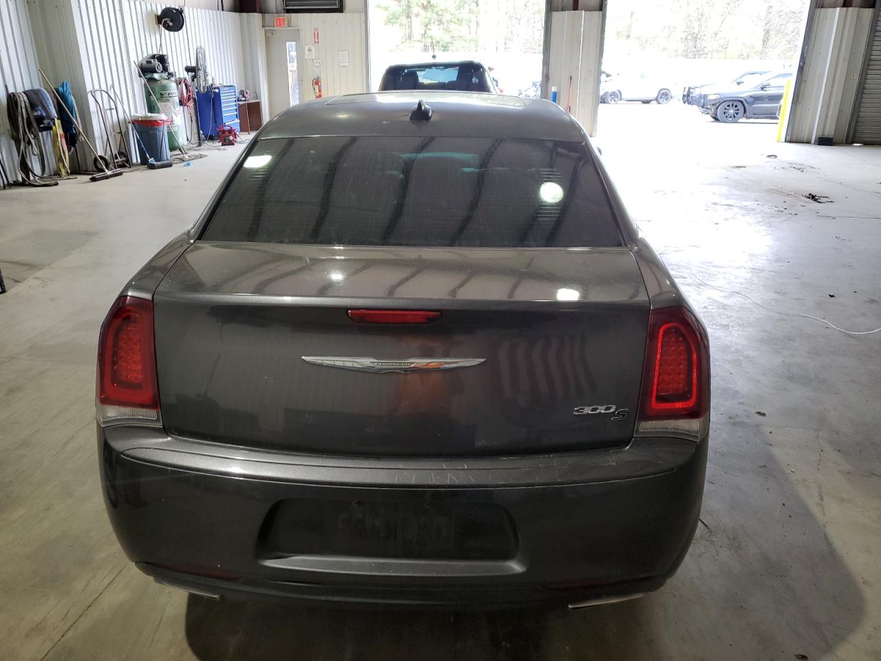 2015 Chrysler 300 VIN 2C3CCABG6FH921328 Copart auction photo, front end damage thumbnail 6