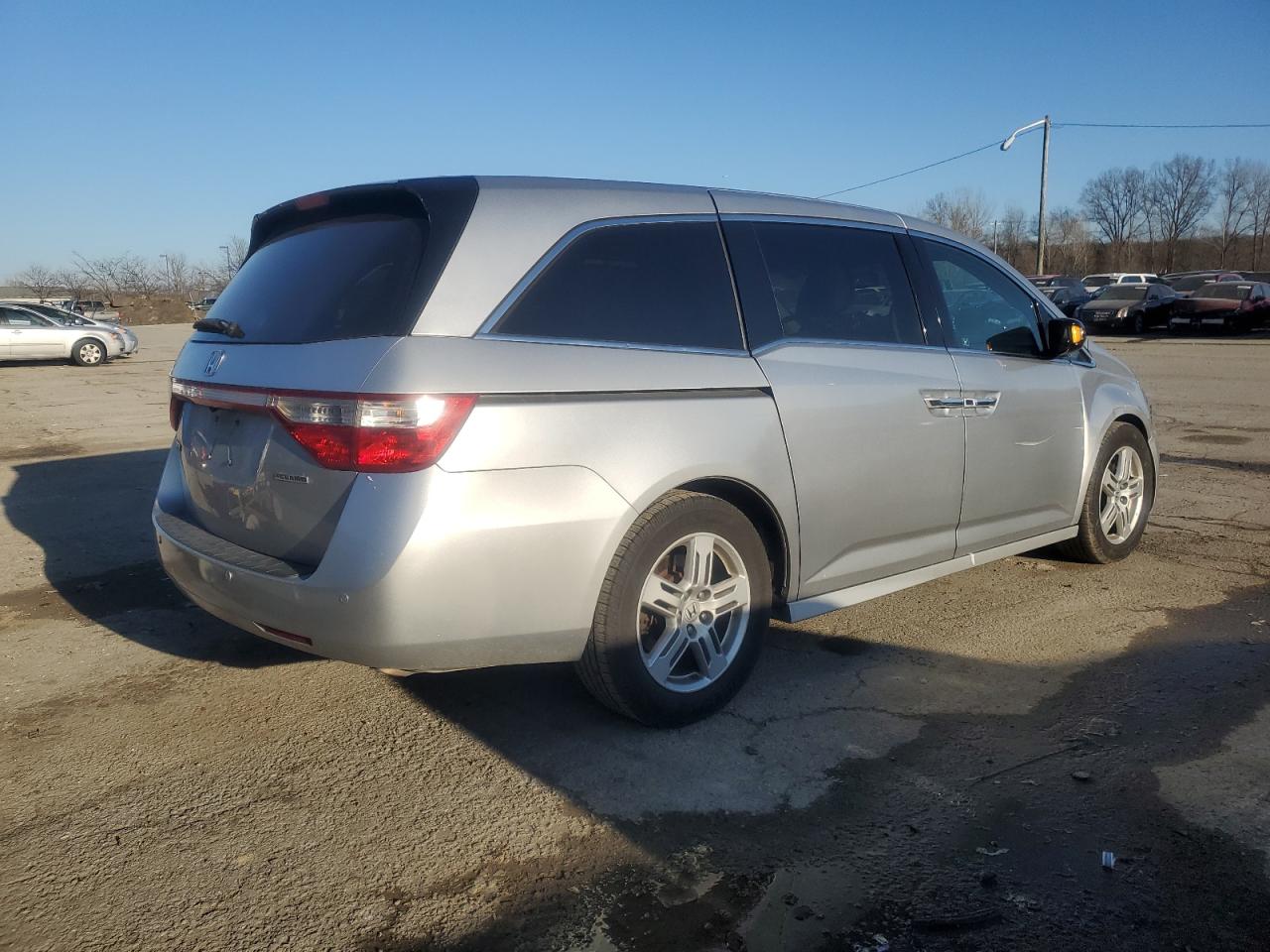 2012 Honda Odyssey VIN 5FNRL5H92CB019296 Copart auction photo, minor dent/scratches damage thumbnail 3