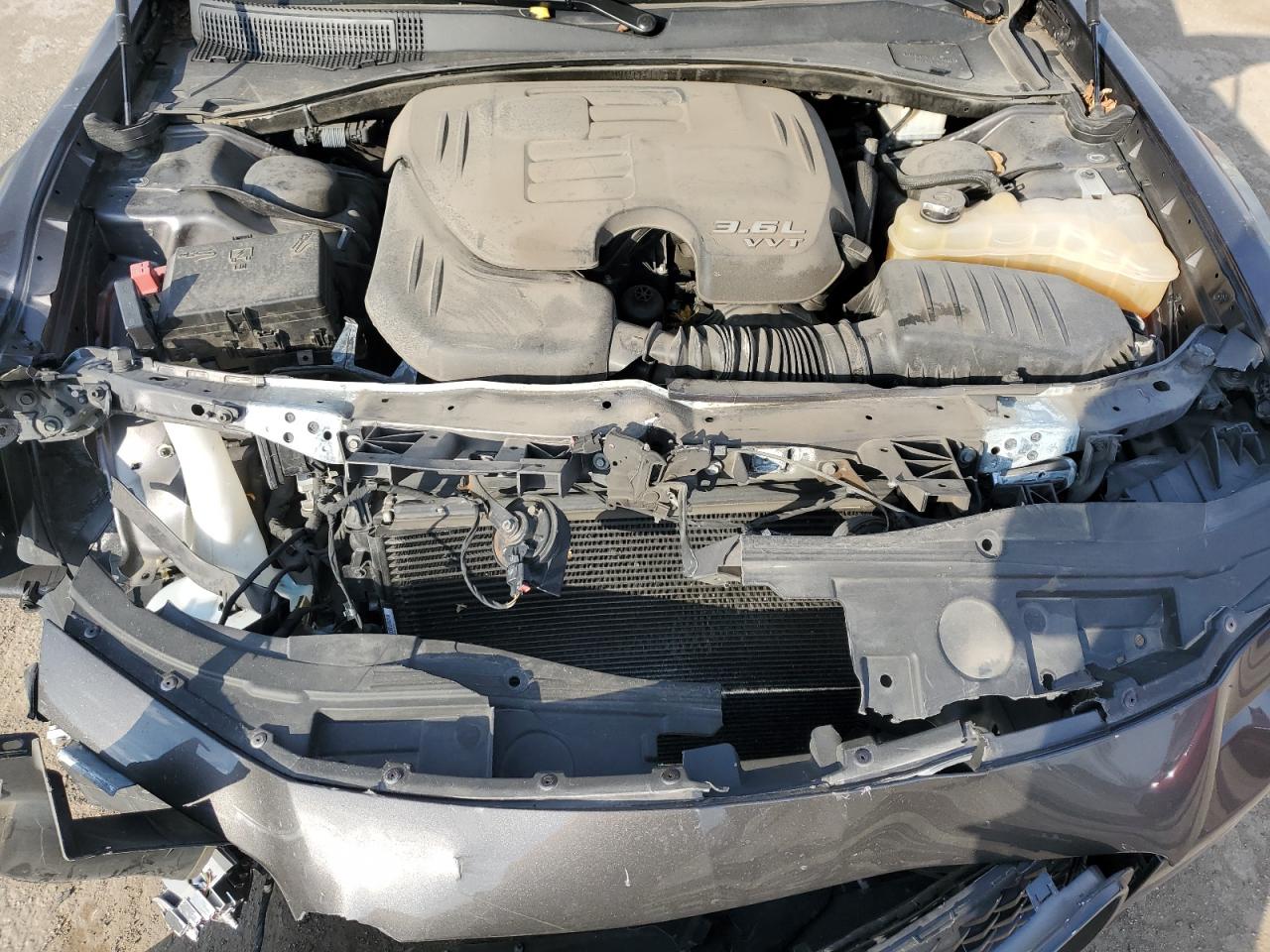 2021 Chrysler 300 VIN 2C3CCABG8MH520554 Copart auction photo, front end / side damage thumbnail 11