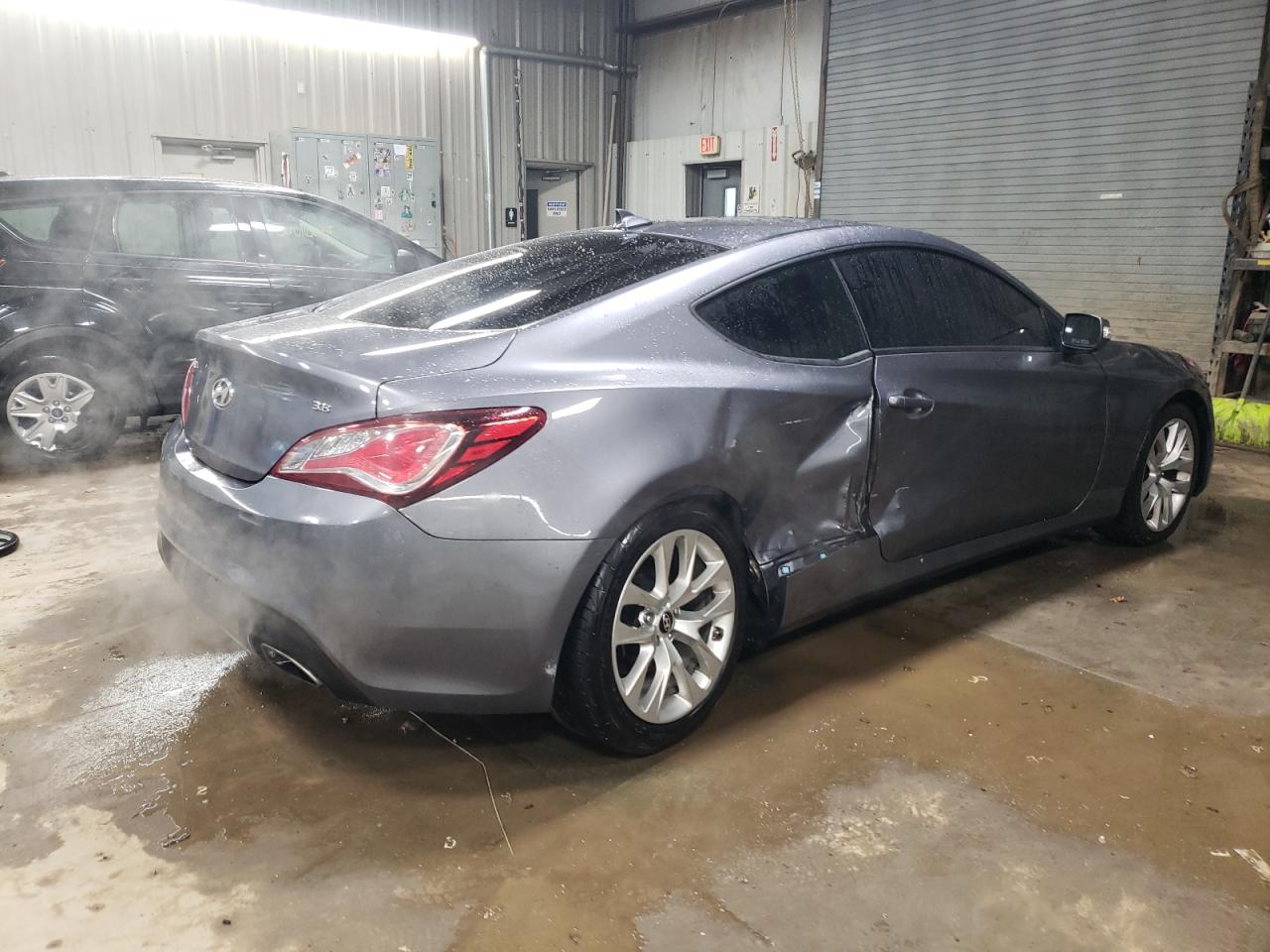 2016 Hyundai Genesis VIN KMHHT6KJ4GU134754 Copart auction photo, rear end / side damage thumbnail 3