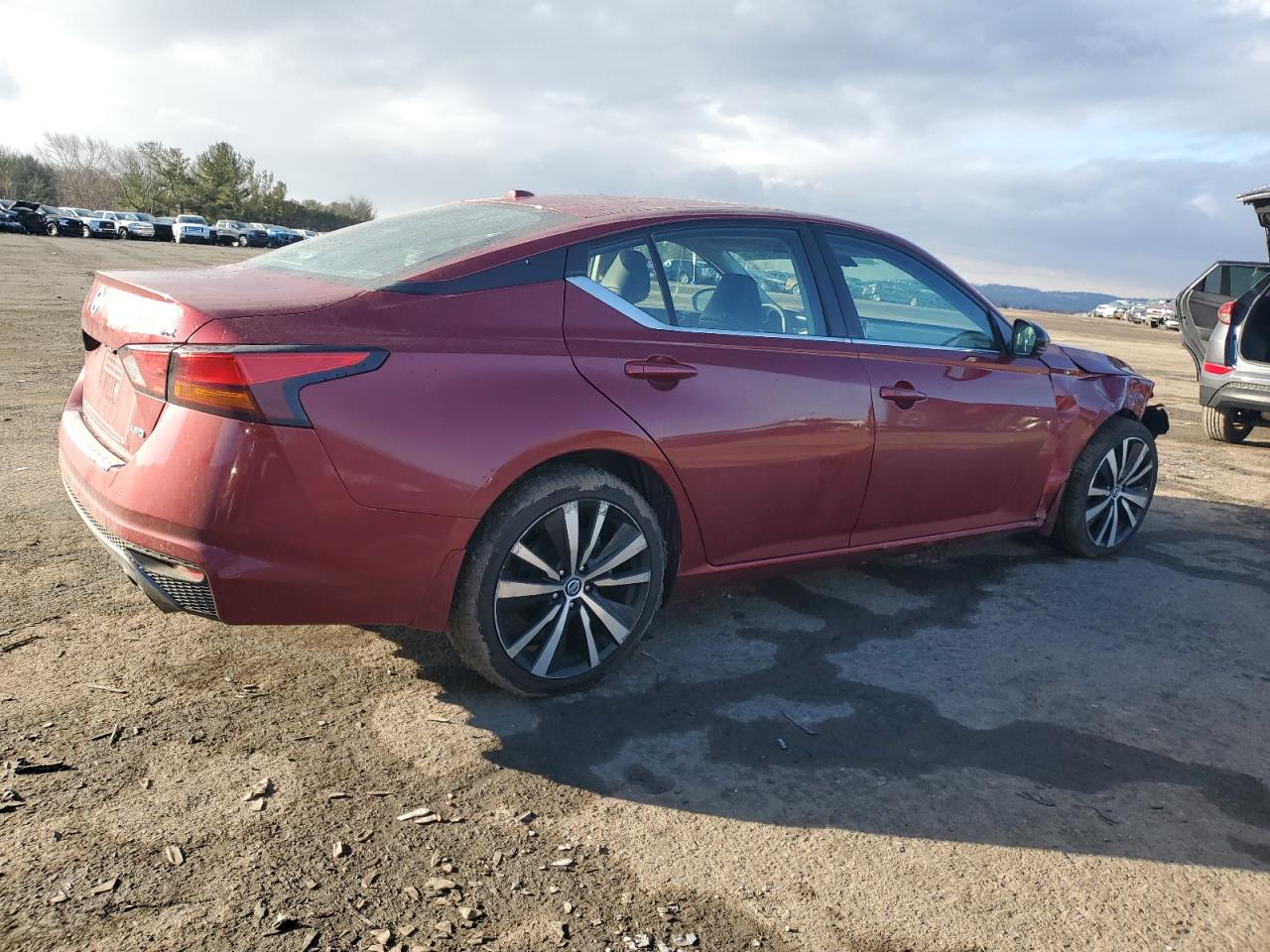 2021 Nissan Altima VIN 1N4BL4CW6MN348214 Copart auction photo, front end / undercarriage damage thumbnail 3