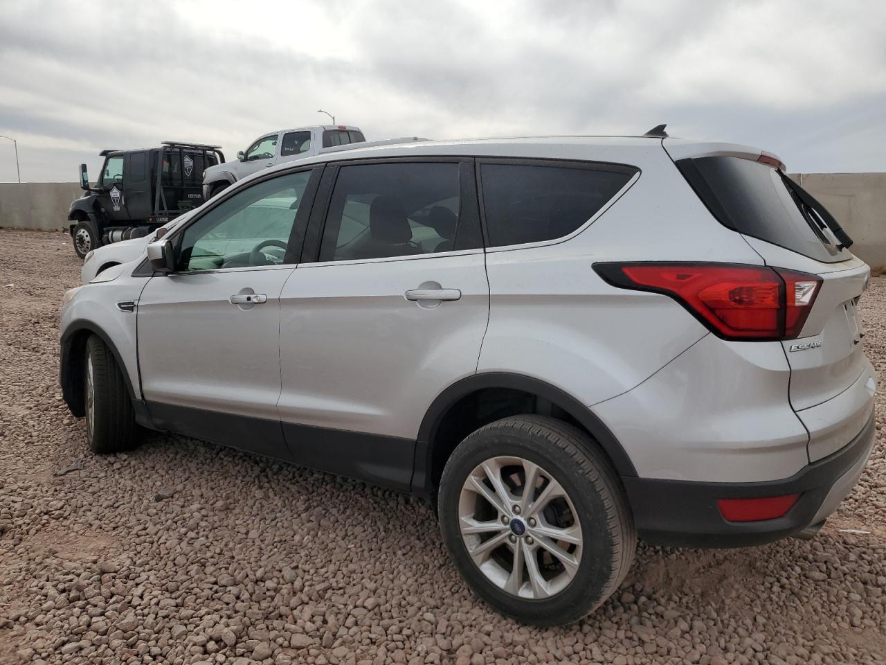 2019 Ford Escape VIN 1FMCU0GD2KUA40419 Copart auction photo, front end damage thumbnail 2