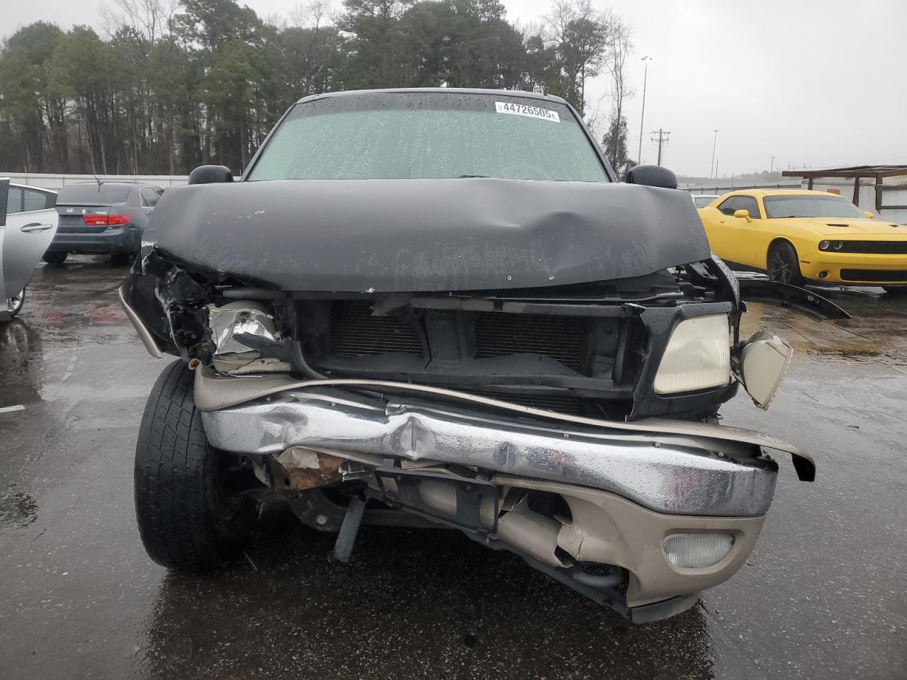 2000 Ford Expedition VIN 1FMFU18L5YLC07993 Copart auction photo, mechanical / front end damage thumbnail 5