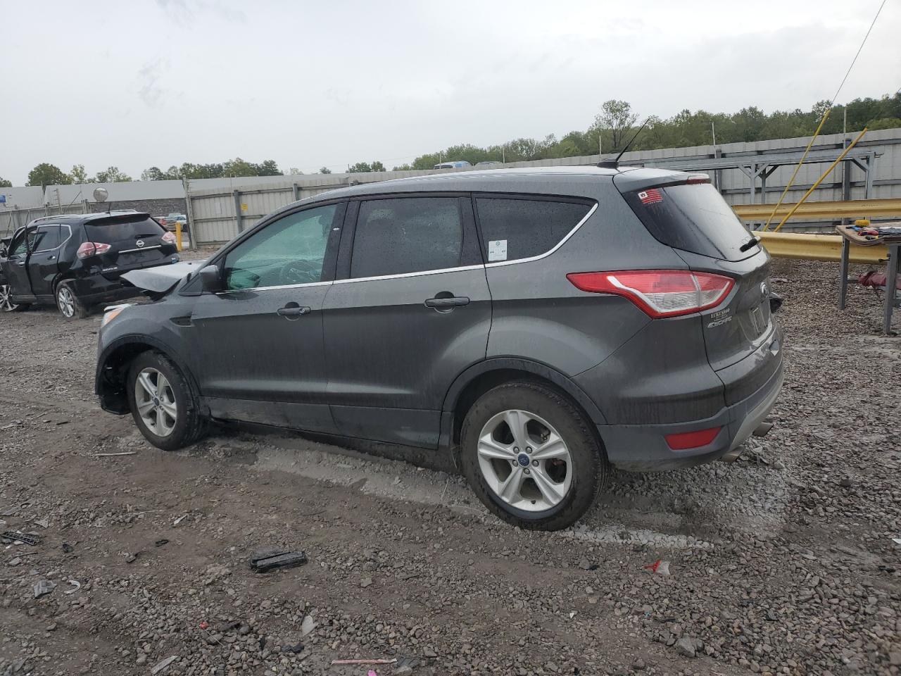 2015 Ford Escape VIN 1FMCU0GX4FUA98967 Copart auction photo, front end damage thumbnail 2