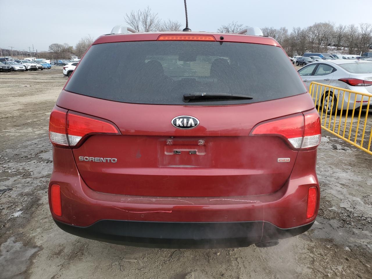 2015 KIA Sorento VIN 5XYKT4A61FG657712 Copart auction photo, all over damage thumbnail 6