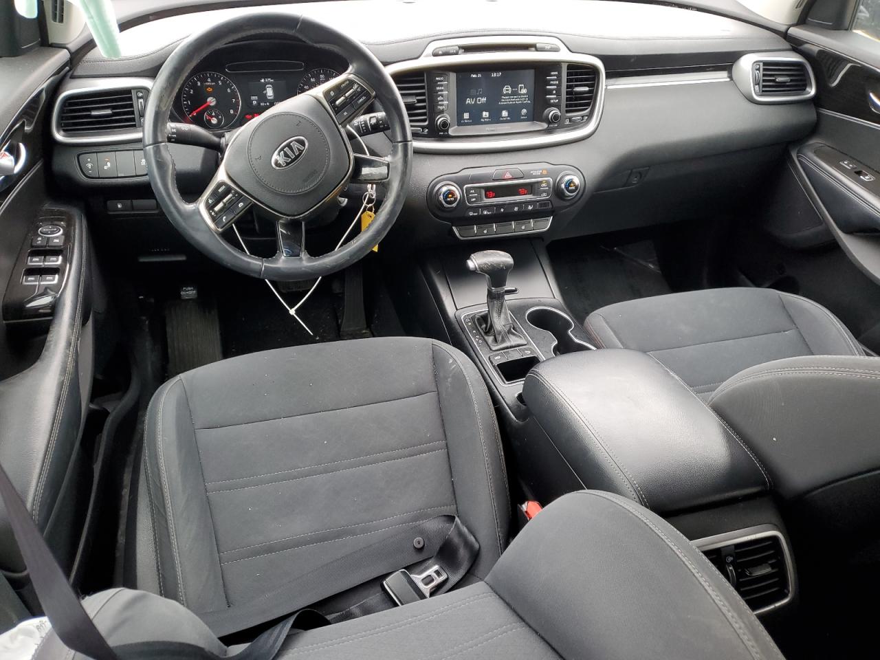 2019 KIA Sorento VIN 5XYPG4A32KG435044 Copart auction photo, front end damage thumbnail 8
