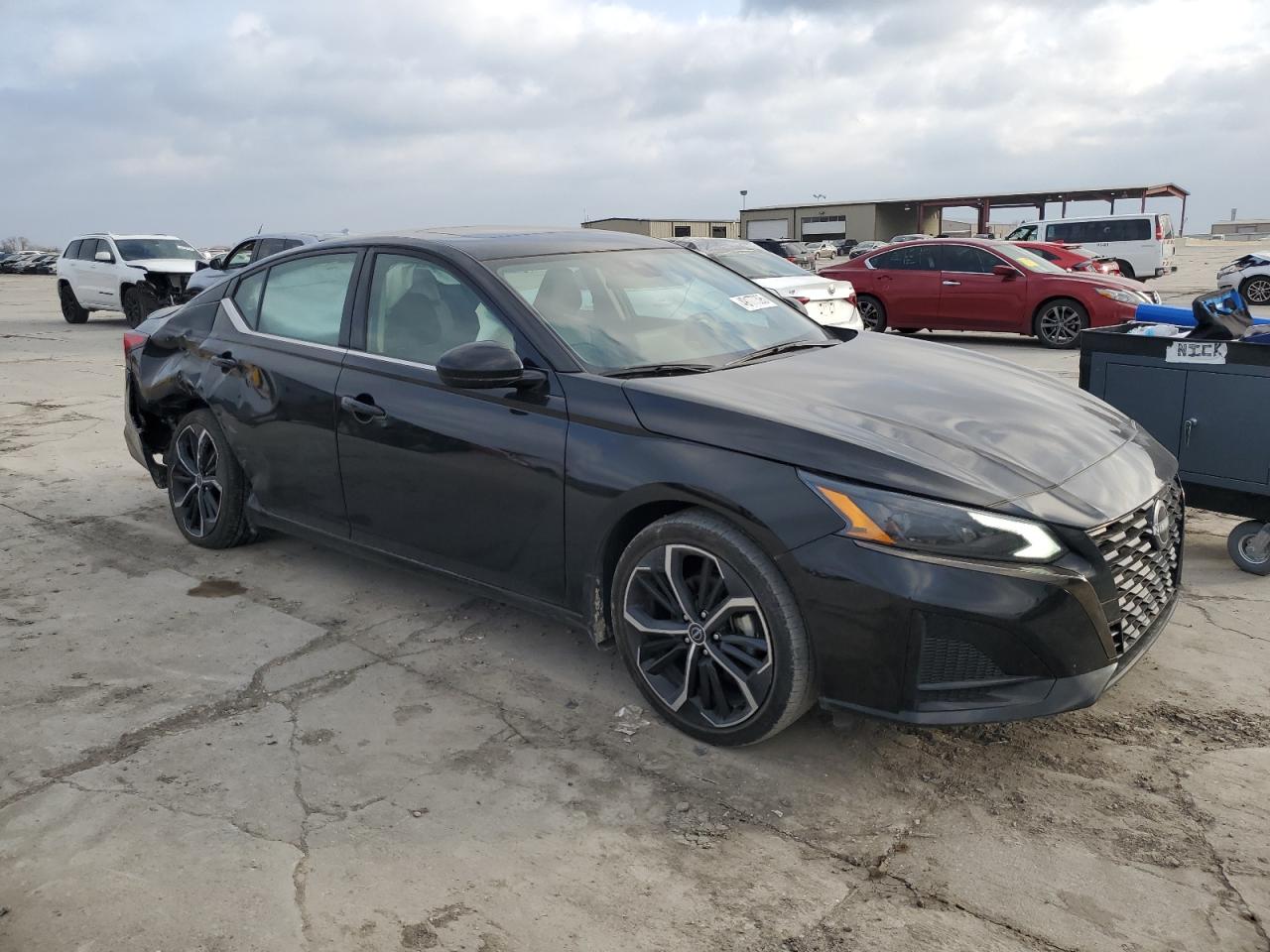 2023 Nissan Altima VIN 1N4BL4CW6PN327951 Copart auction photo, side / hail damage thumbnail 4