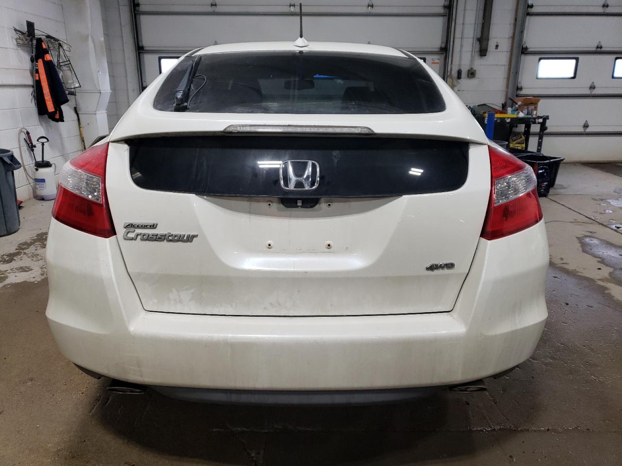 2011 Honda Accord VIN 5J6TF2H59BL006818 Copart auction photo, mechanical / minor dent/scratches damage thumbnail 6