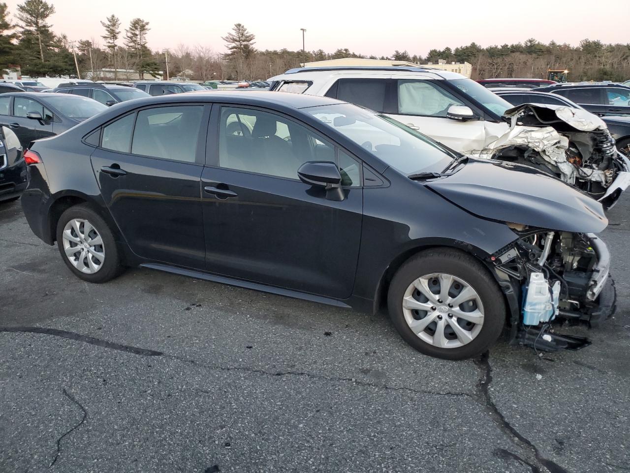 2021 Toyota Corolla VIN JTDEPMAE1MJ184772 Copart auction photo, front end damage thumbnail 4