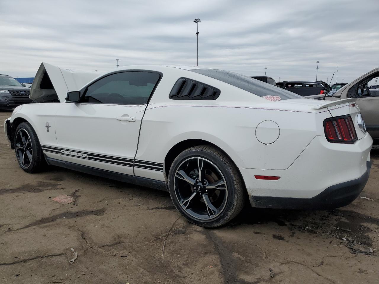 2010 Ford Mustang VIN 1ZVBP8AN4A5101587 Copart auction photo, front end / side damage thumbnail 2