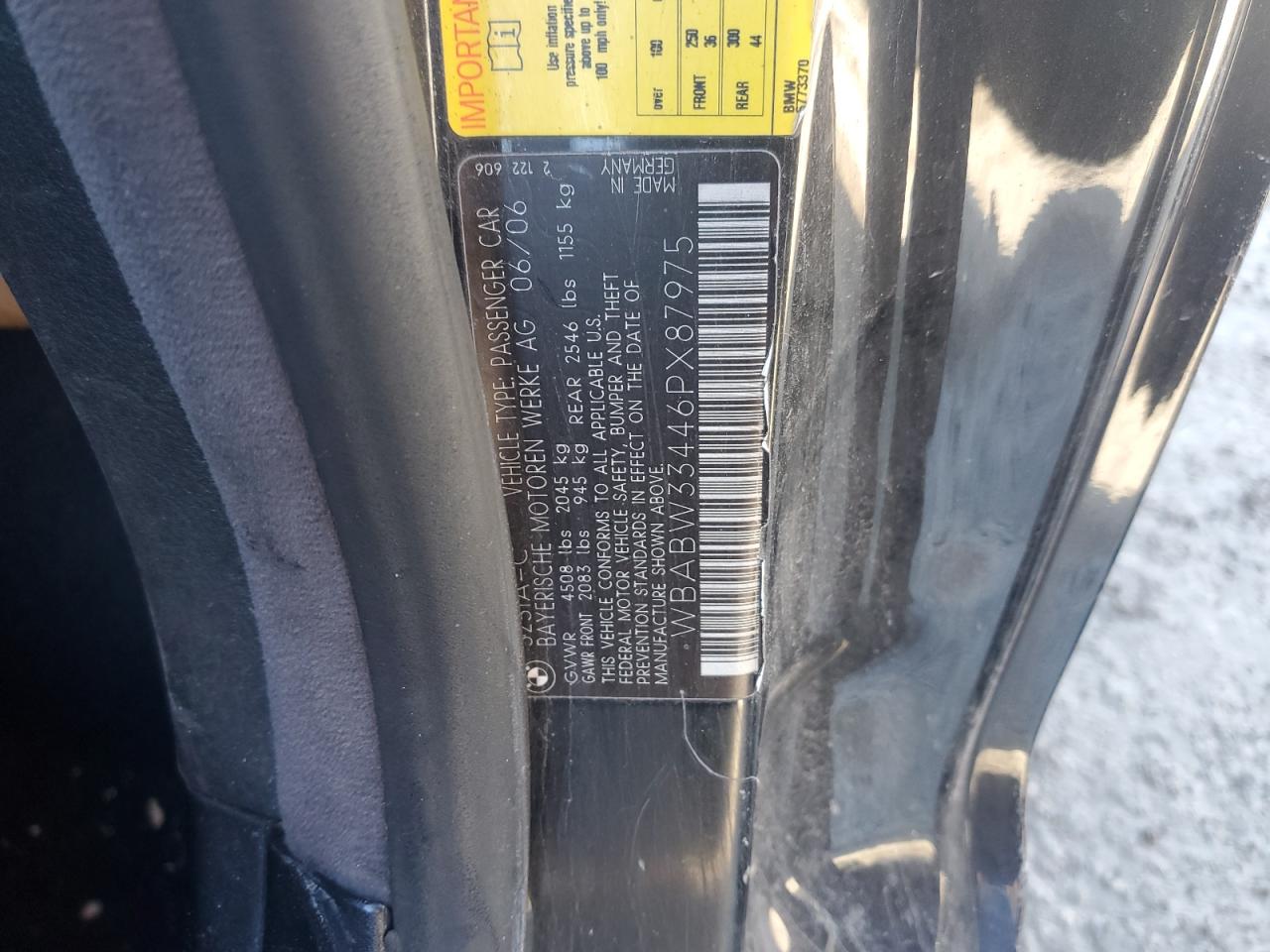 2006 BMW 3er VIN WBABW33446PX87975 Copart auction photo, front end damage thumbnail 12