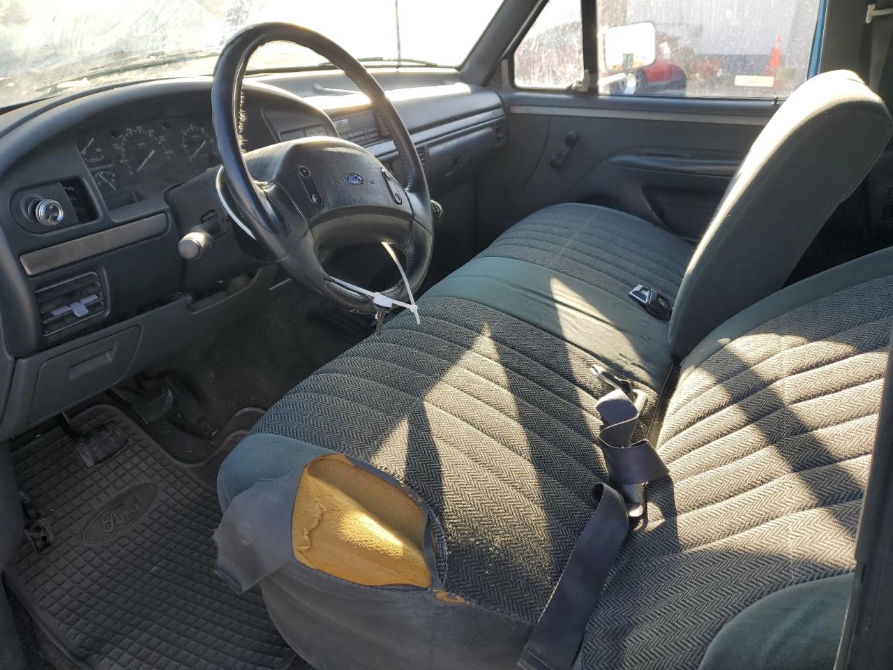 1993 Ford F-150 VIN 1FTEX15N6PKB47692 Copart auction photo, rear end damage thumbnail 7