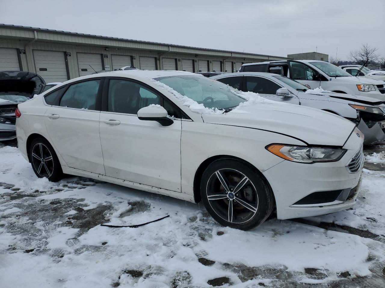 2017 Ford Fusion VIN 3FA6P0H7XHR220903 Copart auction photo, water/flood damage thumbnail 4