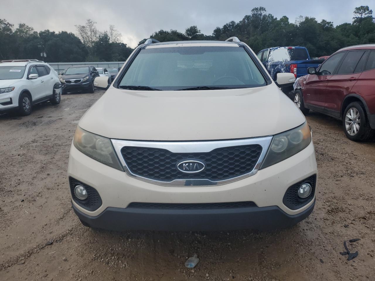 2011 KIA Sorento VIN 5XYKU4A25BG041712 Copart auction photo, front end damage thumbnail 5