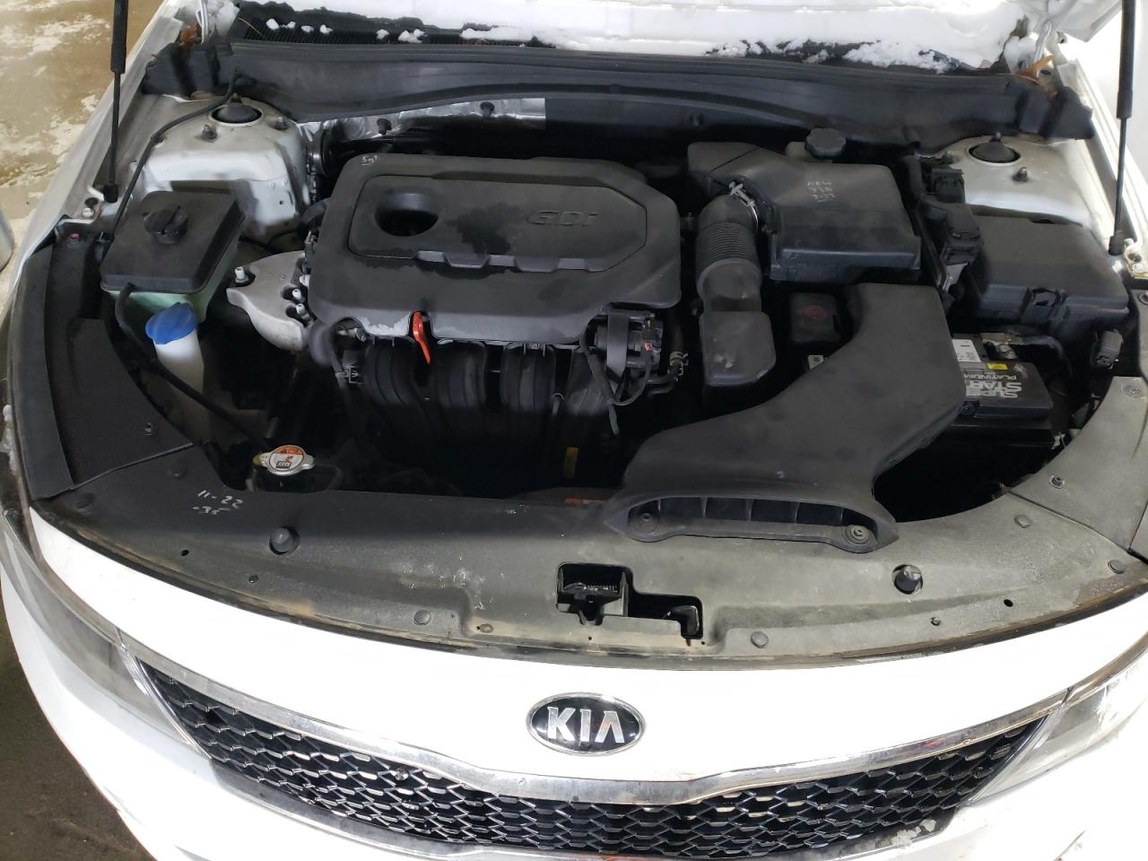 2016 KIA Optima VIN 5XXGT4L36GG056844 Copart auction photo, vandalism damage thumbnail 11