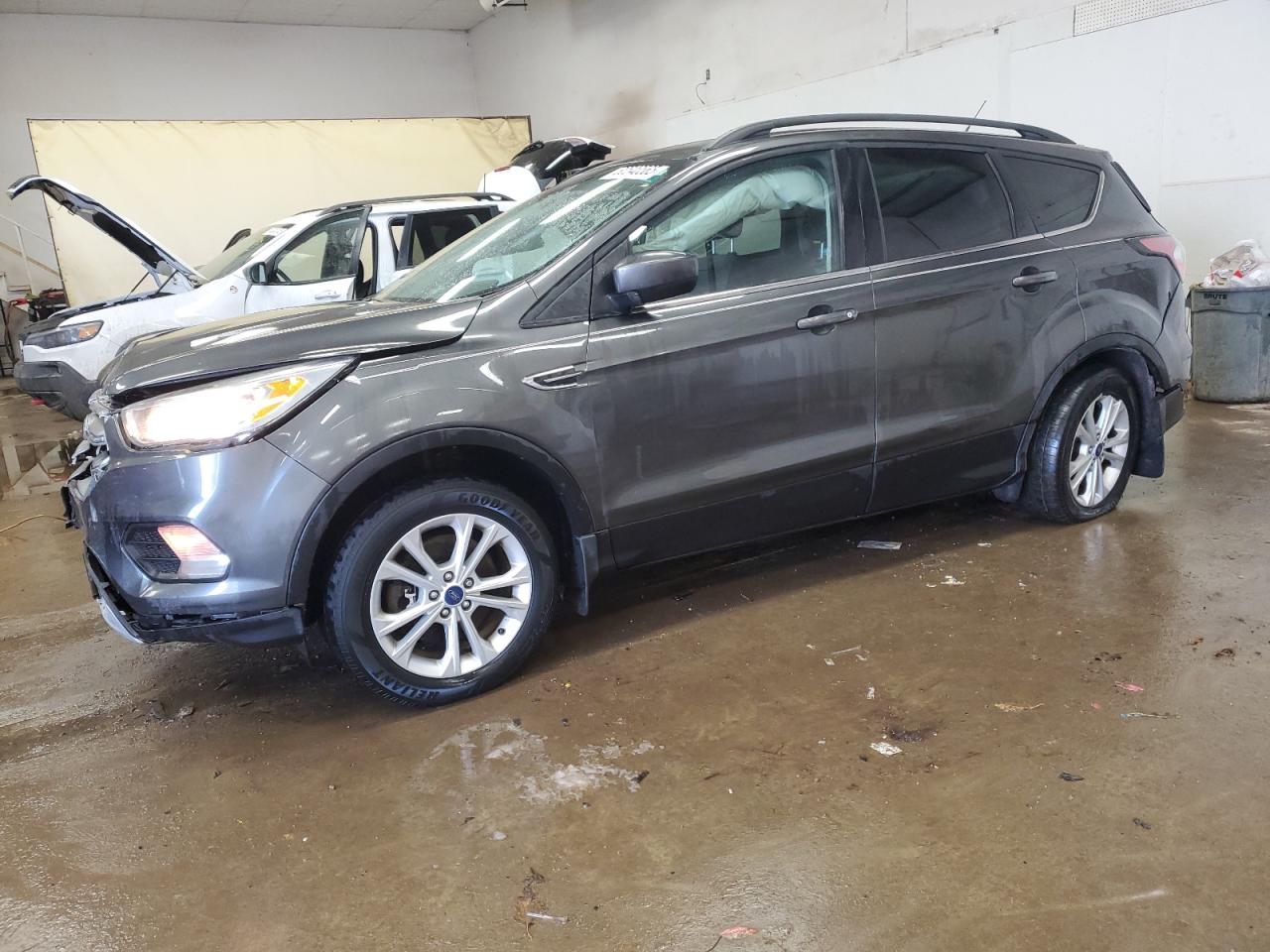 2017 Ford Escape VIN 1FMCU9G93HUA30670