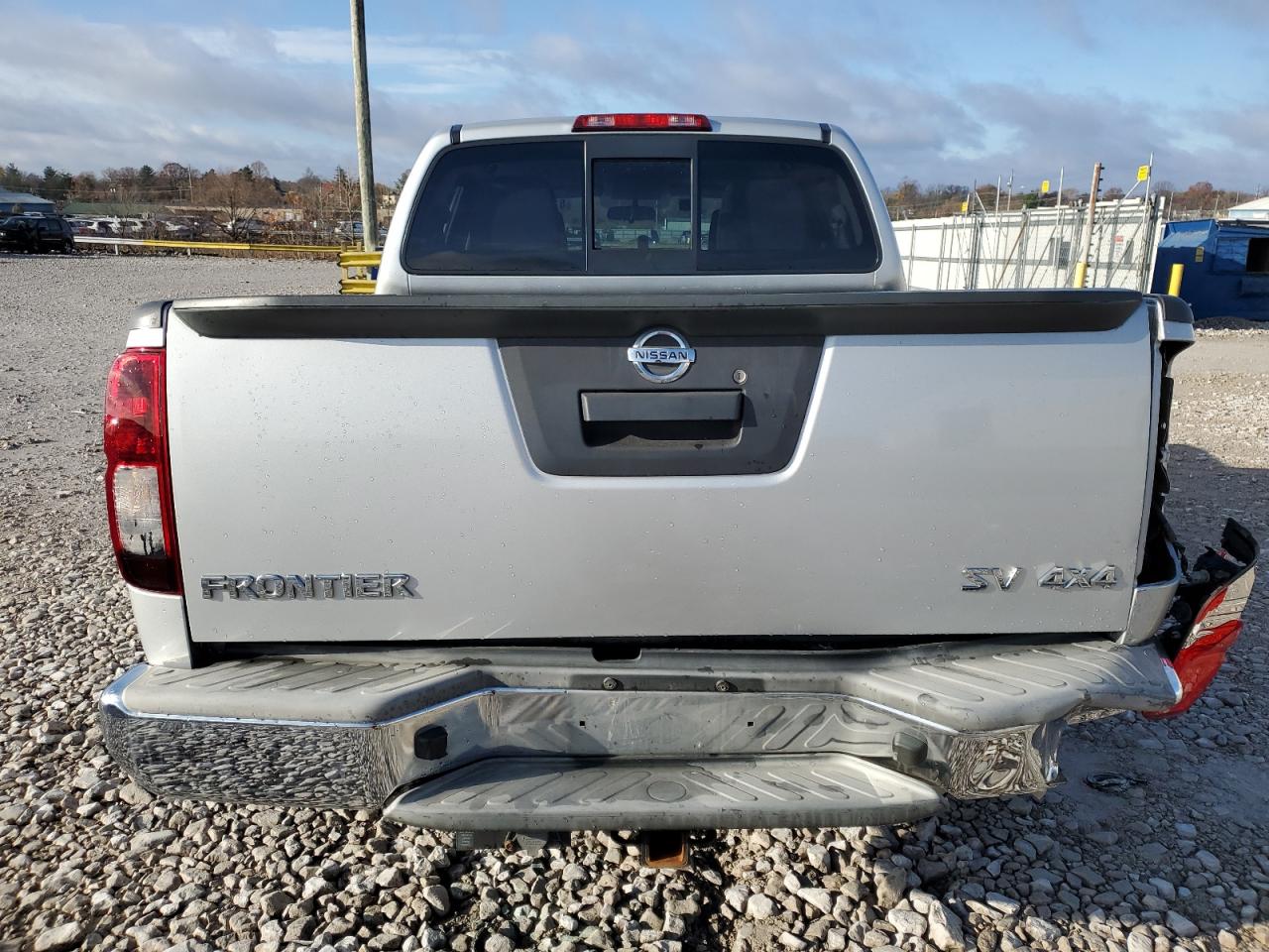 2017 Nissan Navara (Frontier) VIN 1N6AD0EV9HN758833 Copart auction photo, all over damage thumbnail 6