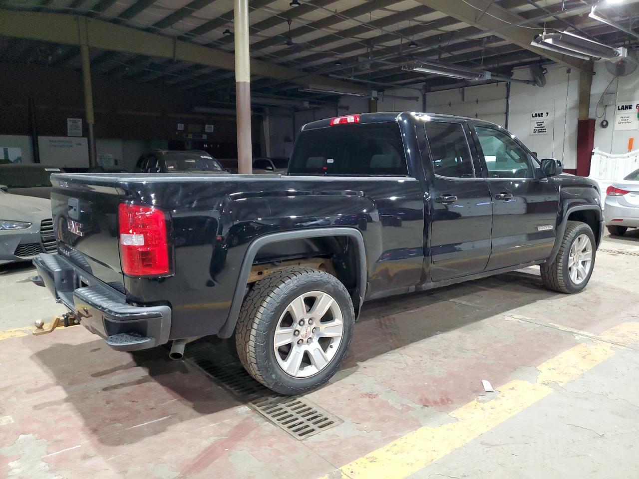 2018 GMC Sierra VIN 1GTV2LEC6JZ282341 Copart auction photo, front end / minor dent/scratches damage thumbnail 3