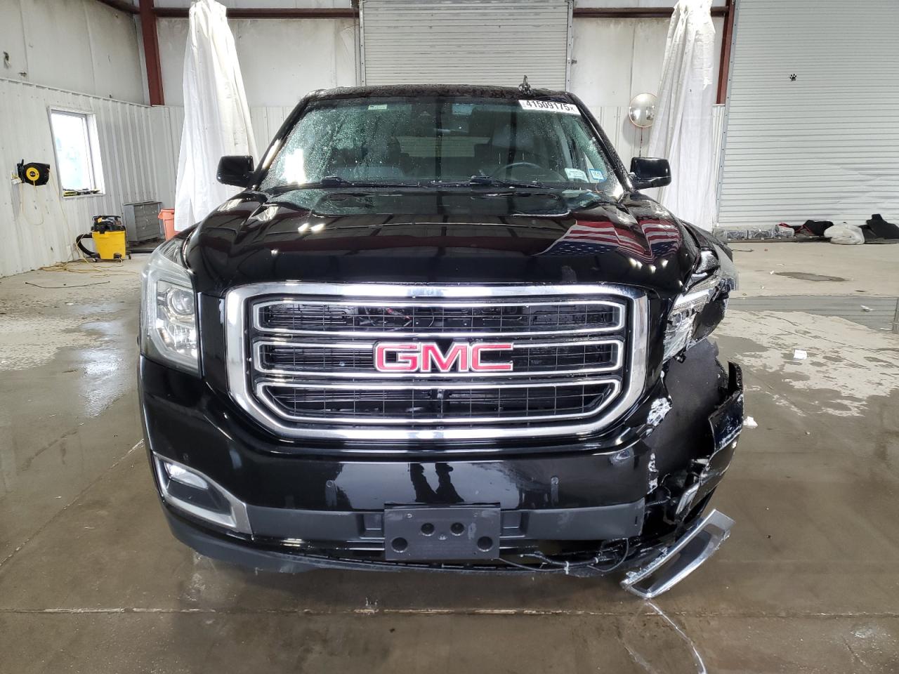 2020 GMC Yukon VIN 1GKS2GKC8LR246933 Copart auction photo, front end damage thumbnail 5